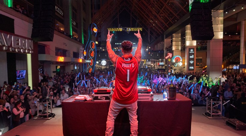 Pauly D Performing At Fourth Street Live